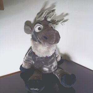 Scentsy Disney Frozen Sven Reindeer Plush no scent pack Gray